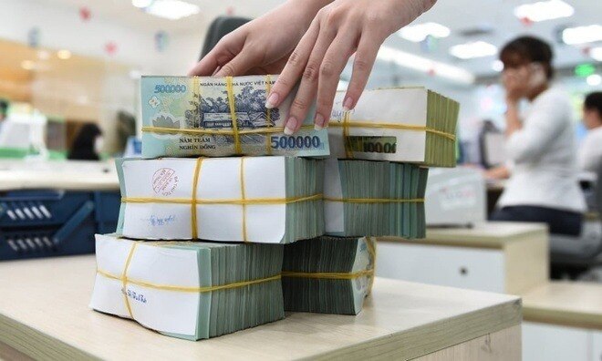 Lãi suất ngân hàng: Lãi suất huy động lên 7-8%