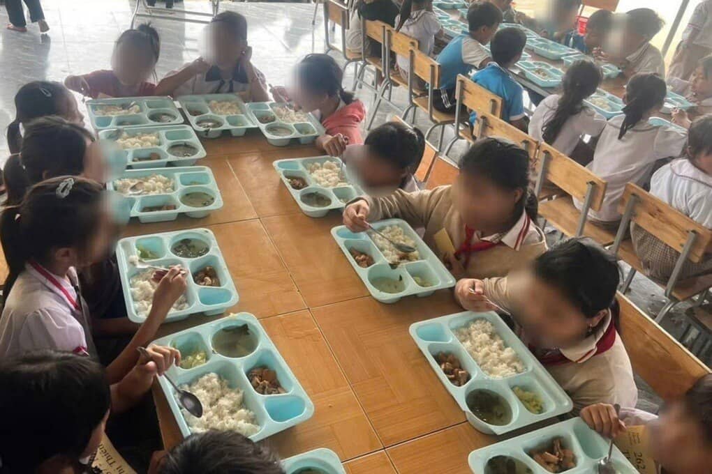 “Nuôi em” đình trệ, 1.500 học sinh "nghẽn" tiền ăn