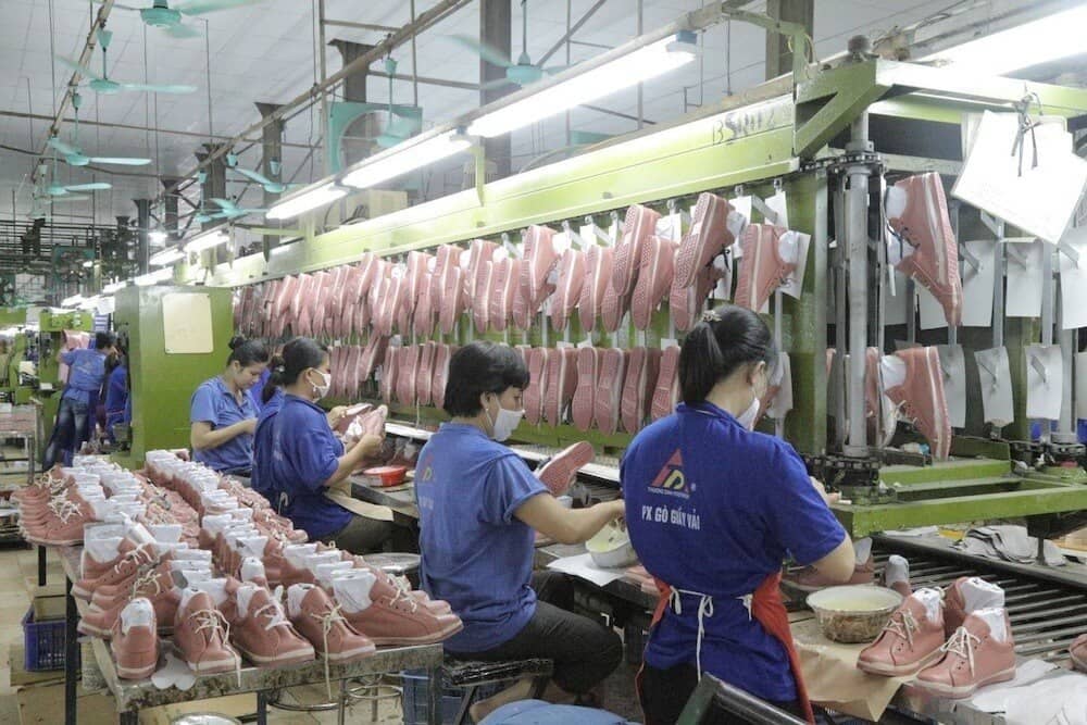 2025 - Cuộc đua thoái vốn bùng nổ