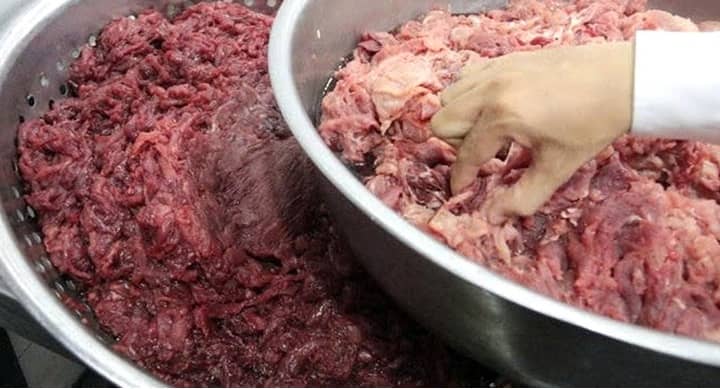 Rùng mình thịt heo “đội lốt” thịt bò: Hóa chất công nghiệp đang đầu độc bữa ăn?