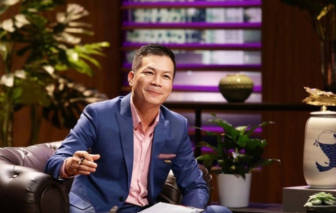 Shark Hưng xuất hiện ở CenLand và Hyra Holdings với vai trò nào?