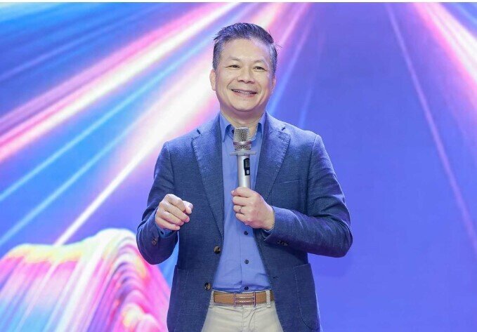 “Ngủ là vô ích”: Phát ngôn khiến Shark Hưng vấp phải nhiều tranh luận