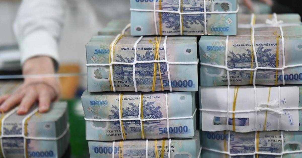 Số thu thuế lần đầu vượt 2 triệu tỷ đồng