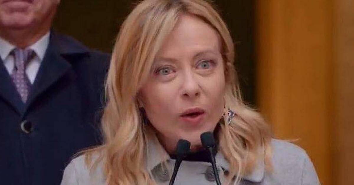 Thủ tướng Italy: 'Nghỉ ngơi đi, năm sau sẽ còn tệ hơn'