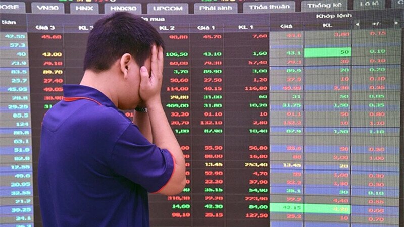 VN-Index bay cao, tiền của nhà đầu tư vẫn mất hút – Thị trường 2025 bất ngờ