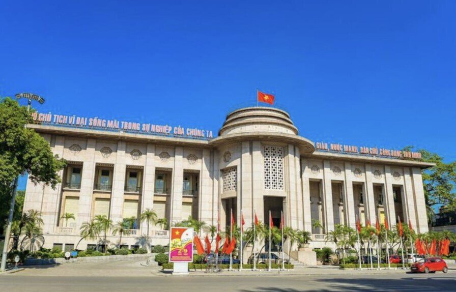 Hai đợt nâng trần lãi suất huy động năm 2026 sẽ tác động thế nào tới chứng khoán?