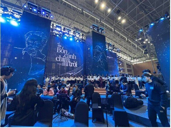 Hủy show “Về đây bốn cánh chim trời”: Giám đốc đối diện án tù 12-20 năm?