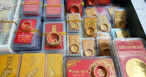 Vàng lao dốc: Người ‘ôm’ đu đỉnh lỗ gần 9 triệu đồng chỉ sau 6 ngày