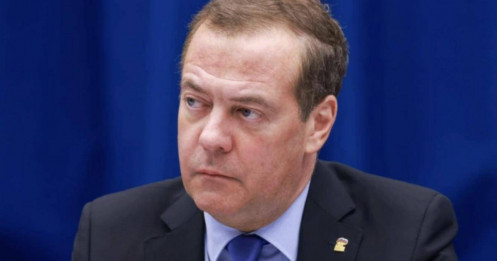Ông Medvedev: Ukraine sẽ phải trả giá vì vụ tập kích đêm giao thừa