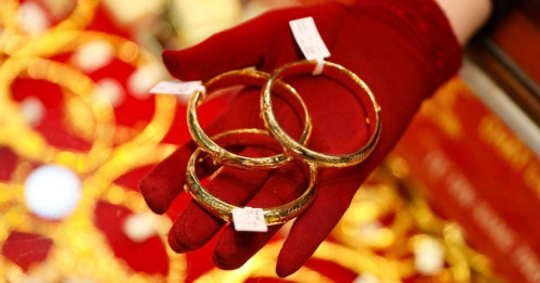 Giá vàng hôm nay 2/1/2026 lao dốc, vàng miếng SJC còn hơn 152 triệu đồng