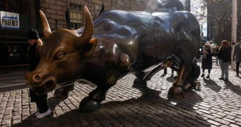 Thị trường chứng khoán thắng lớn trong năm 2025 và triển vọng cho năm mới