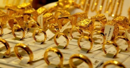 Giá vàng hôm nay 4-1-2026: Vàng nhẫn cao vượt vàng miếng