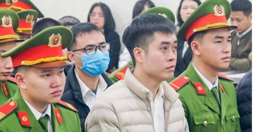 Ông trùm sản xuất sữa giả trị giá hơn 2.400 tỉ đồng: Con bị cáo sáng, chiều đều uống