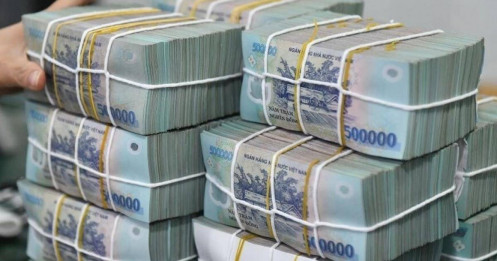 Chuyện gì khiến lãi suất liên ngân hàng bật tăng mạnh cuối năm?