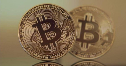 Bitcoin vượt 92.000 USD/BTC, dẫn dắt đà tăng trên thị trường