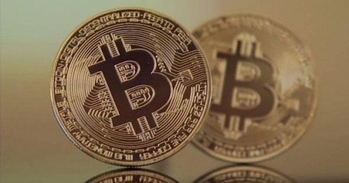 Bitcoin vượt 94.000 USD vì... tin đồn