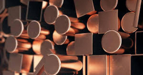 Pháo đài kinh tế Trung Quốc: xuất khẩu bùng nổ giữa bóng mây mù giảm phát!