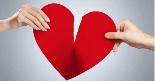 Điều gì khiến loạt DN lớn bất ngờ “rớt chuẩn” công ty đại chúng?