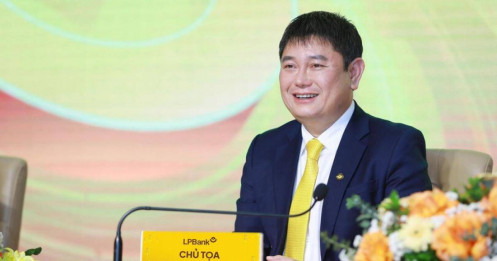 Nợ xấu chồng chất, lợi nhuận bấp bênh – Bầu Thụy liệu có cứu được Sacombank?