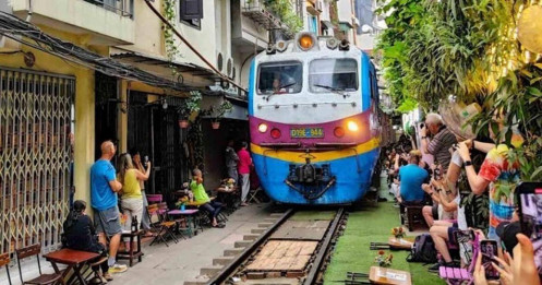 Hà Nội lý giải đề xuất dừng chạy tàu qua phố cà phê đường tàu và cầu Long Biên