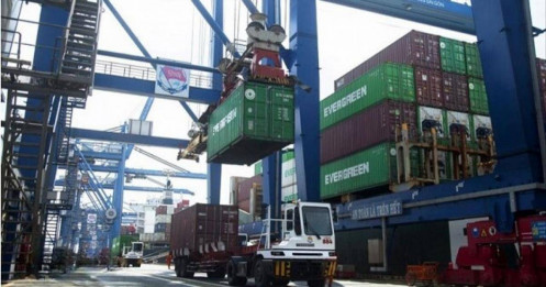 GDP tăng 8,02%, Việt Nam được truyền thông quốc tế coi là điểm sáng của châu Á