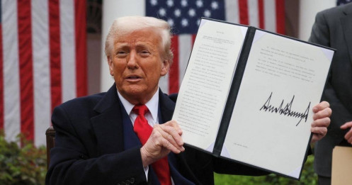 Phán quyết thuế quan Mỹ bị trì hoãn, rủi ro lan rộng