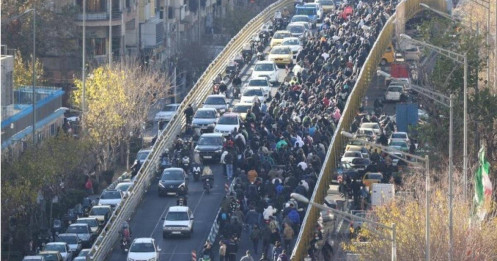 Giới thương nhân châm ngòi sóng biểu tình khiến Iran chao đảo