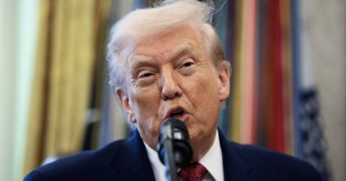 Ông Trump gây sốc khi tự xưng là “Quyền Tổng thống Venezuela”