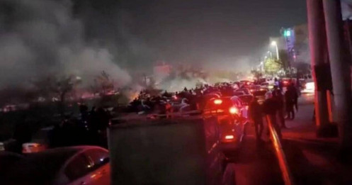 Ông Trump cân nhắc tấn công Iran