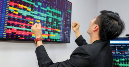 Dòng tiền lớn quay lại cổ phiếu ngân hàng