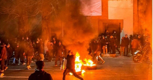 Mỹ kêu gọi công dân rời Iran 'ngay lập tức'