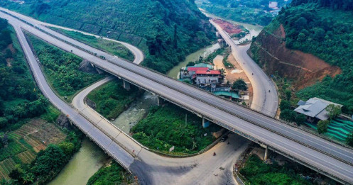 Giải Ngân Đầu Tư Công Tăng Tốc Cuối 2025: “Nút Thắt” Đã Gỡ, Dòng Vốn Thực Sự Bắt Đầu Chạy?