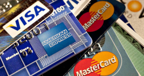 Tổng thống Trump muốn áp trần lãi suất thẻ tín dụng 10%