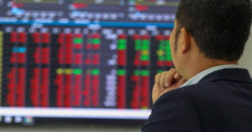 Một cổ phiếu dầu khí bất ngờ là tâm điểm "xả" hàng của tự doanh CTCK trong phiên 13/1