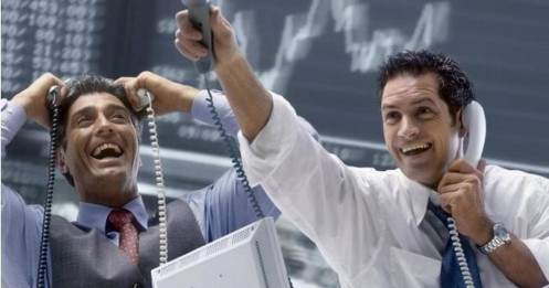 VnIndex vượt 1.900 điểm, khối ngoại quay đầu bán ròng nhưng vẫn chi gần 900 tỷ gom cổ bank