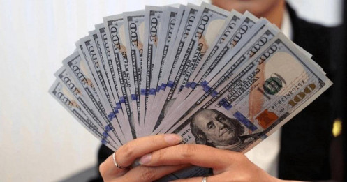 Vàng lên sát 163 triệu đồng/ lượng, áp lực tỷ giá "hạ nhiệt đáng kể"