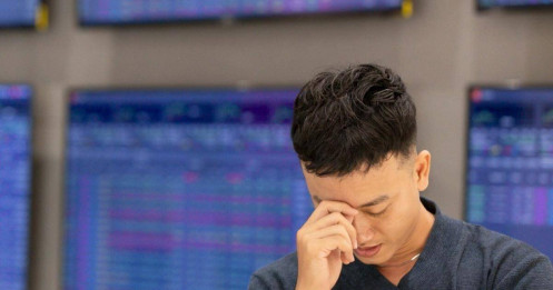 Cổ phiếu lớn bị bán tháo hàng loạt