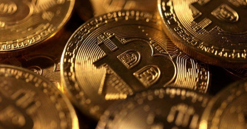 Tiền 'cuồn cuộn' đổ vào ETF Bitcoin