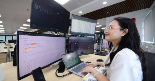 Chứng khoán đón sóng ở cổ phiếu doanh nghiệp nhà nước đầu ngành