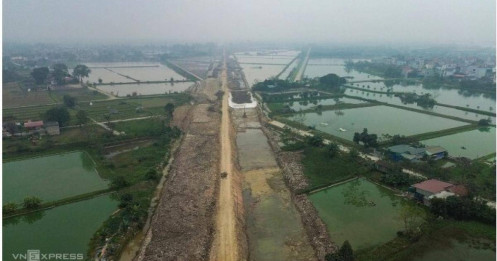 Tăng thưởng cho người bàn giao đất bị thu hồi đúng tiến độ