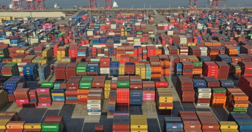 Kinh tế Trung Quốc: Lấy xuất khẩu “gánh” tiêu dùng