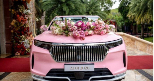 Dàn xe dâu “độc nhất vô nhị” trong đám cưới Minh Hoàng – Phương Nhi