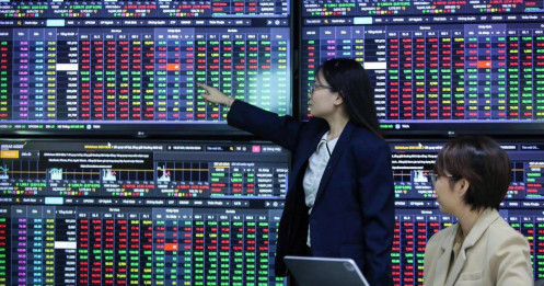 Nhận định chứng khoán 23/1: VN-Index tiếp tục dao động tích lũy trong biên độ hẹp