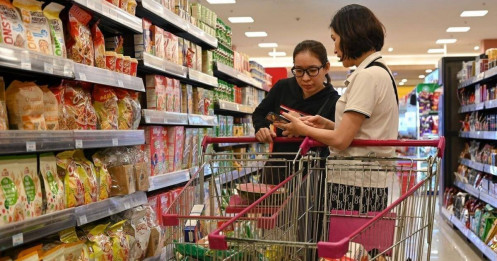 GDP 10%: Khi Việt Nam phải "vừa công vừa thủ"