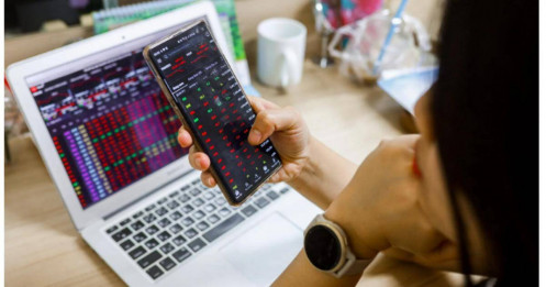 Dự báo cơ cấu ETF tháng 2/2026: Các quỹ giải ngân ồ ạt vào HDB, MBB, TCB, bán mạnh 2,4 triệu cổ phiếu Vingroup (VIC)