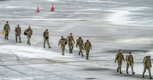 Châu Âu phẫn nộ vì ông Trump xúc phạm NATO