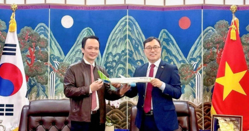 Ông Trịnh Văn Quyết tái xuất