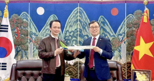 Ông Trịnh Văn Quyết tái xuất thương trường, cổ phiếu FLC còn lại gì sau cú rơi lịch sử?