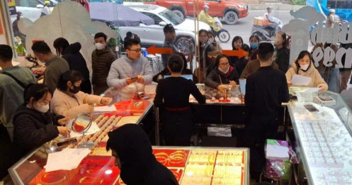 'Bắt đáy' mua vàng, bạc khi giá giảm sâu