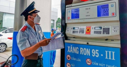 Doanh nghiệp tự quyết giá xăng dầu: Liệu thị trường có phát triển như kỳ vọng?